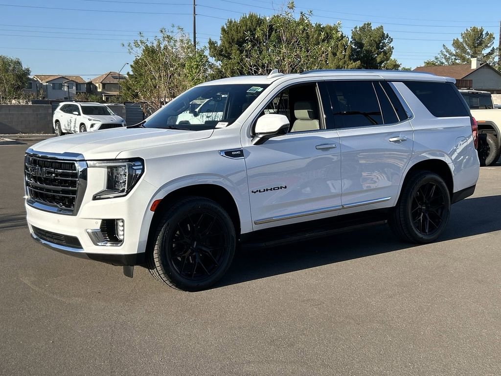 Used 2022 GMC Yukon SLT w/ SLT Premium Package image 4