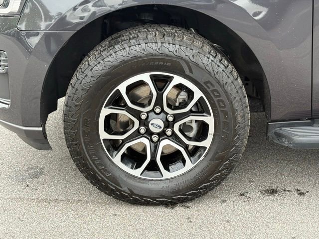Used 2024 Ford Expedition XLT AWD/4WD image 27