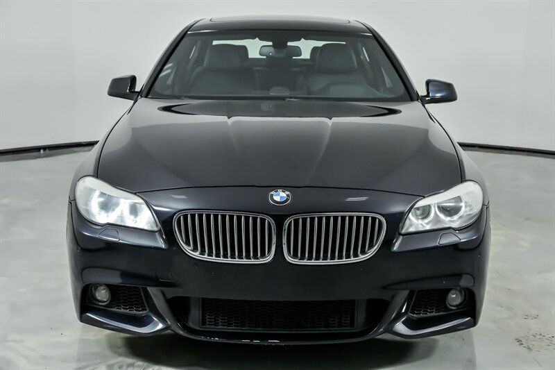 Used 2013 BMW 550i Sedan RWD image 4