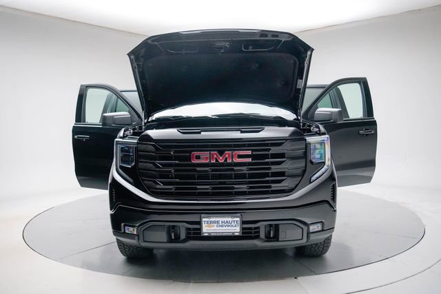 Used 2026 GMC Sierra 1500 Elevation w/ Elevation Select Package AWD/4WD image 16