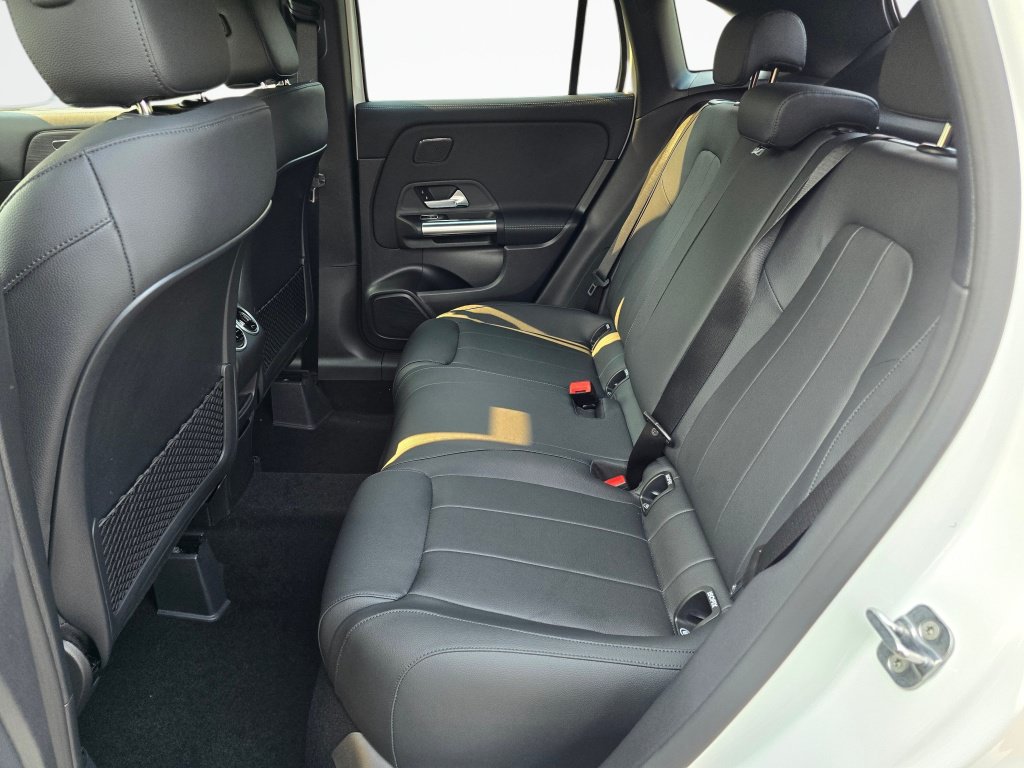 New 2026 Mercedes-Benz GLA 250 4MATIC image 17