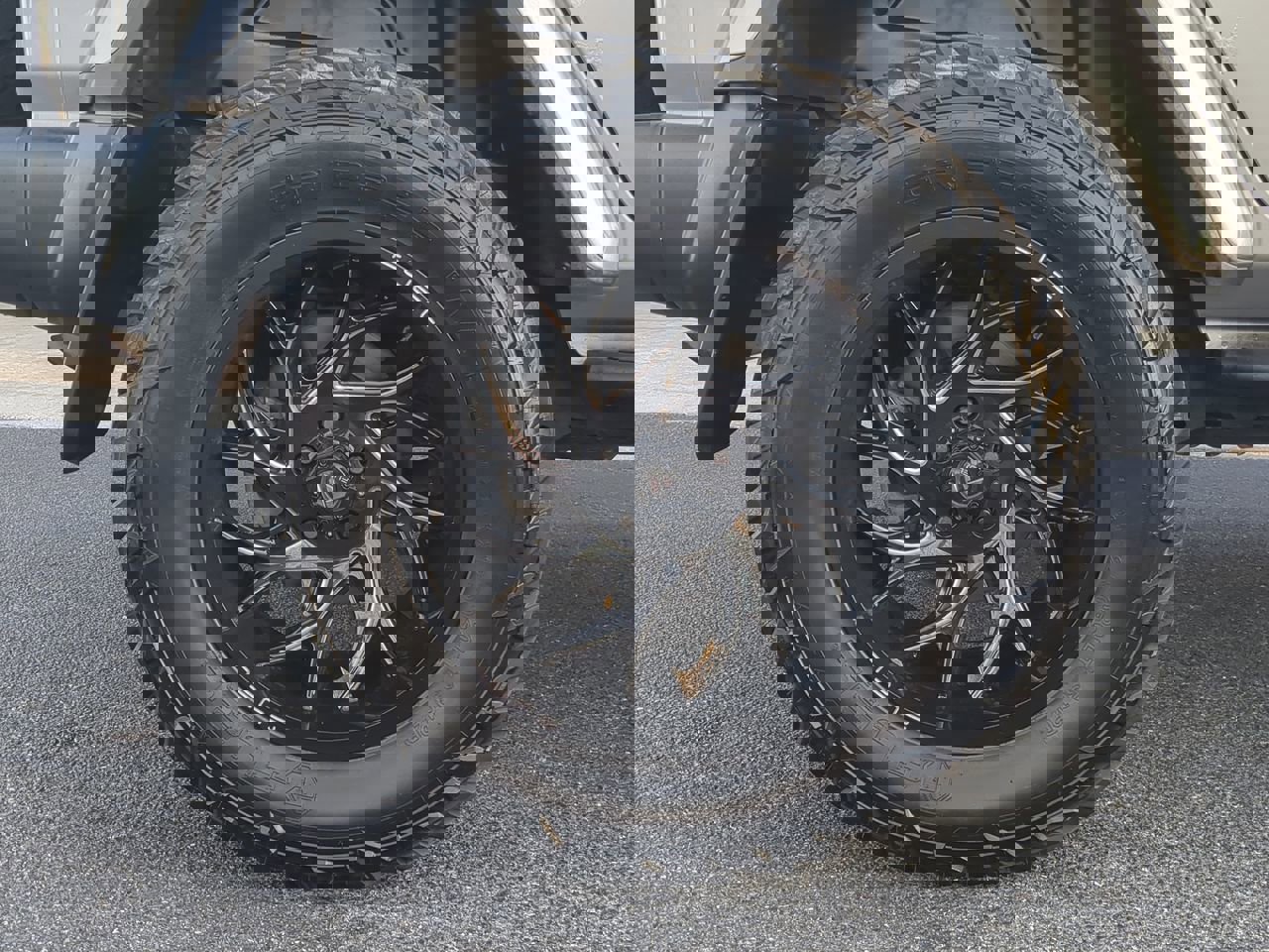 Used 2020 Jeep Wrangler Unlimited Sahara w/ Uconnect 4C Nav & Sound Group image 10