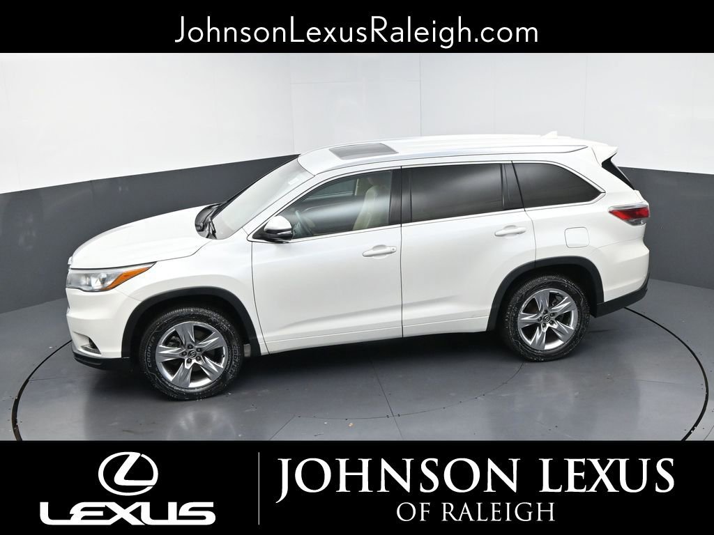 Used 2016 Toyota Highlander Limited image 30