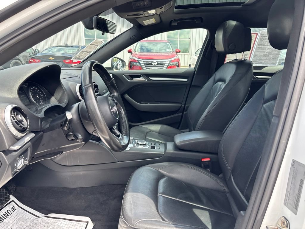 Used 2017 Audi A3 e-tron Premium FWD image 9