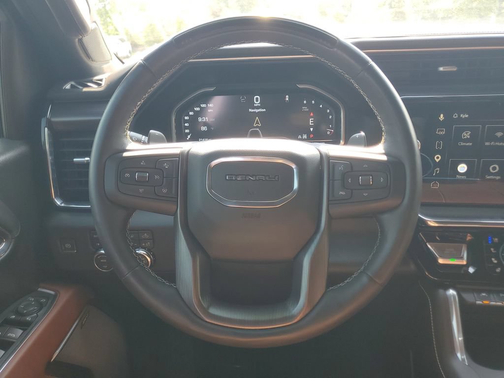 Used 2023 GMC Sierra 1500 Denali Ultimate AWD/4WD image 32