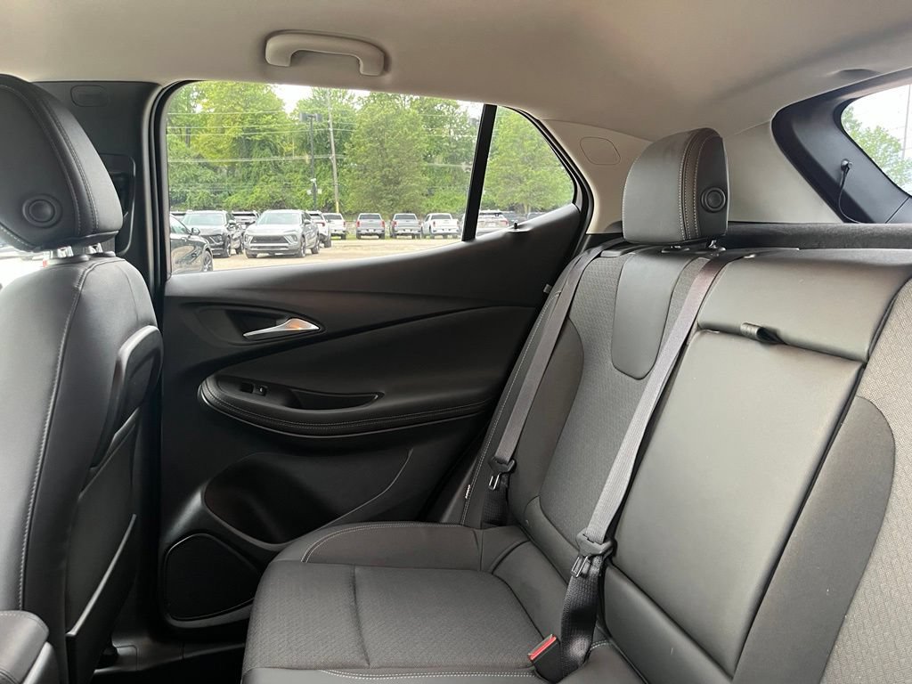 Used 2024 Buick Encore GX Preferred w/ Comfort Package AWD/4WD image 18