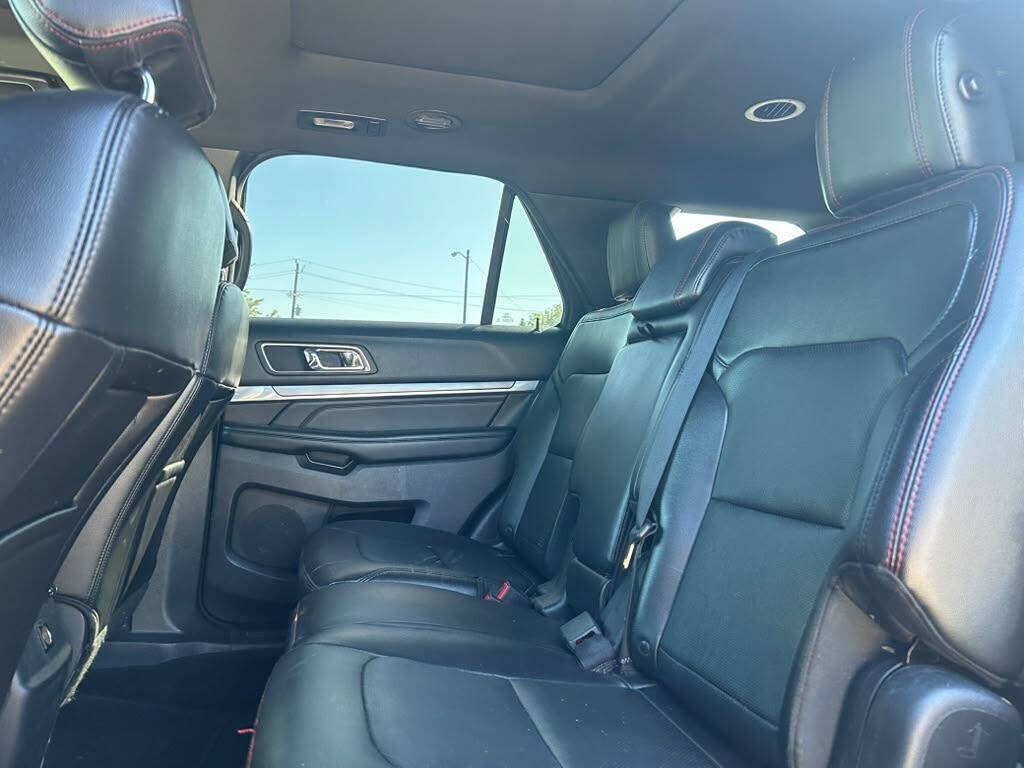 Used 2016 Ford Explorer Sport AWD/4WD image 16