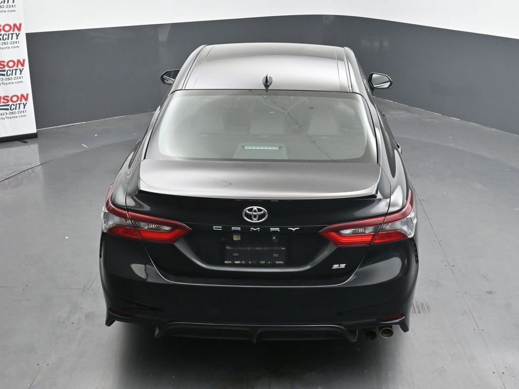 Used 2024 Toyota Camry SE FWD image 16