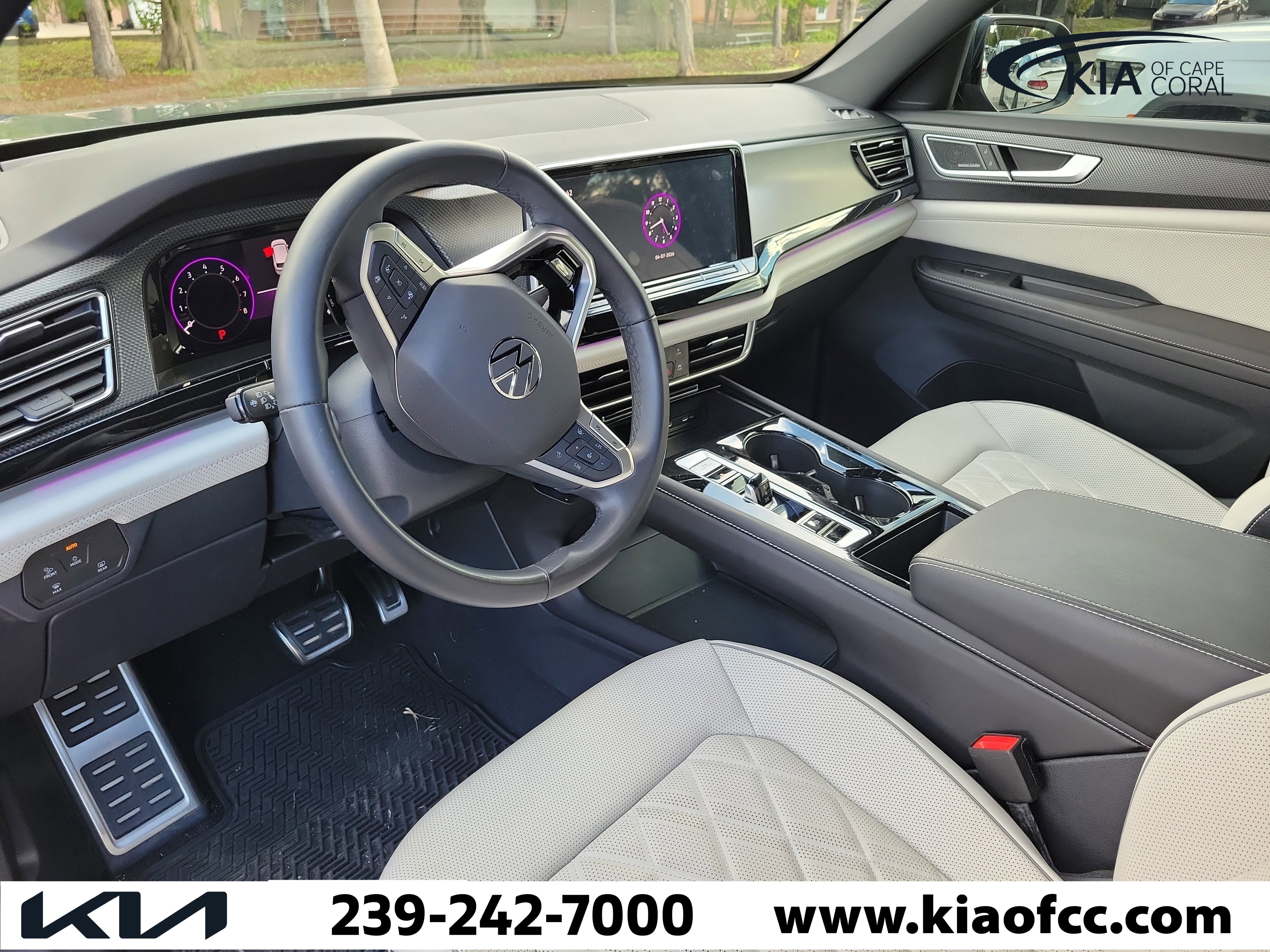 Used 2025 Volkswagen Atlas Cross Sport SEL Premium R-Line image 7