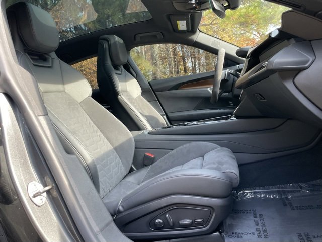 Used 2022 Audi e-tron GT Premium Plus image 20