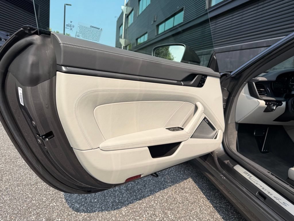 Certified 2020 Porsche 911 Carrera 4S AWD/4WD image 18