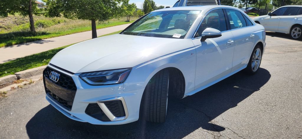 Used 2022 Audi A4 2.0T Premium Plus AWD/4WD image 2
