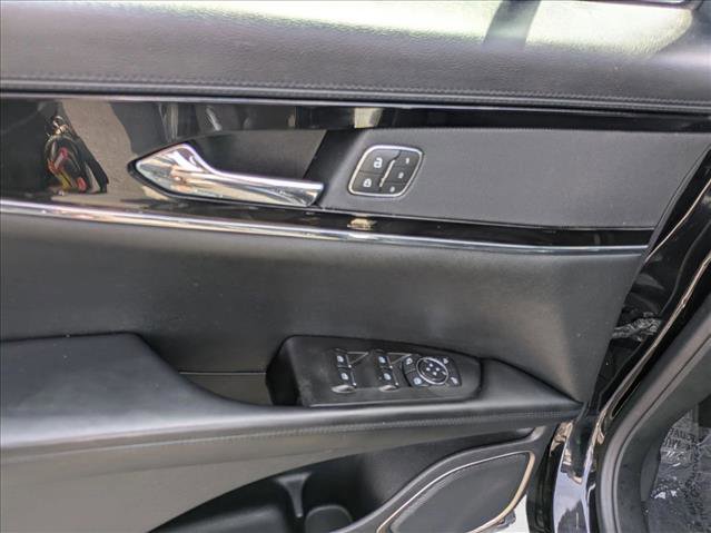 Used 2022 Lincoln Nautilus FWD w/ Premium Package image 11