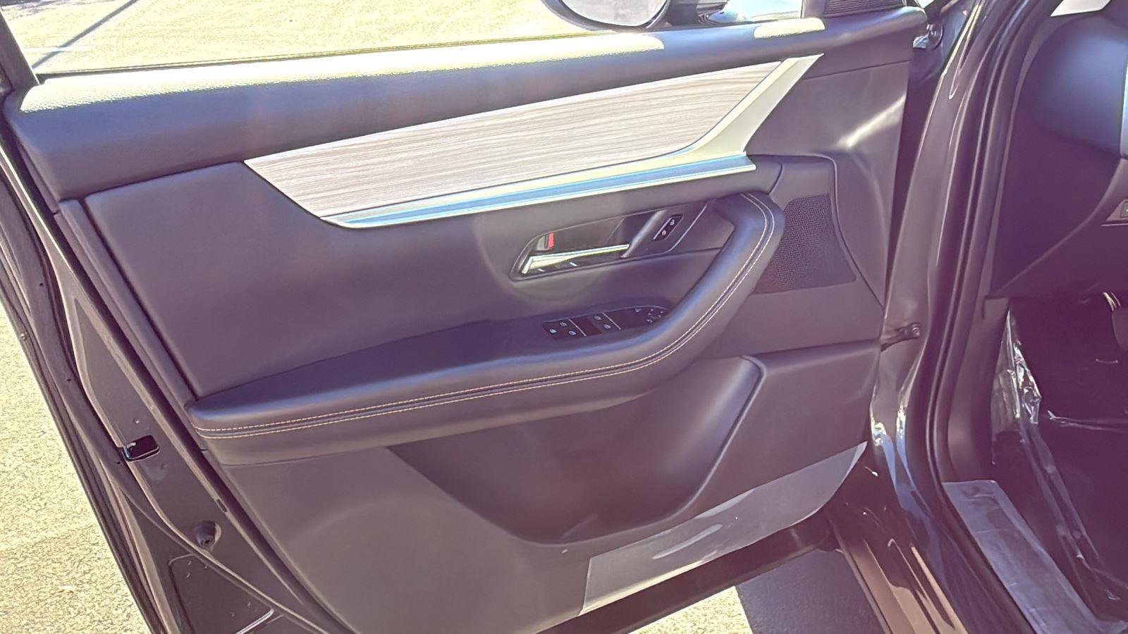 New 2026 MAZDA CX-90 Plug-In Hybrid w/ Preferred image 6