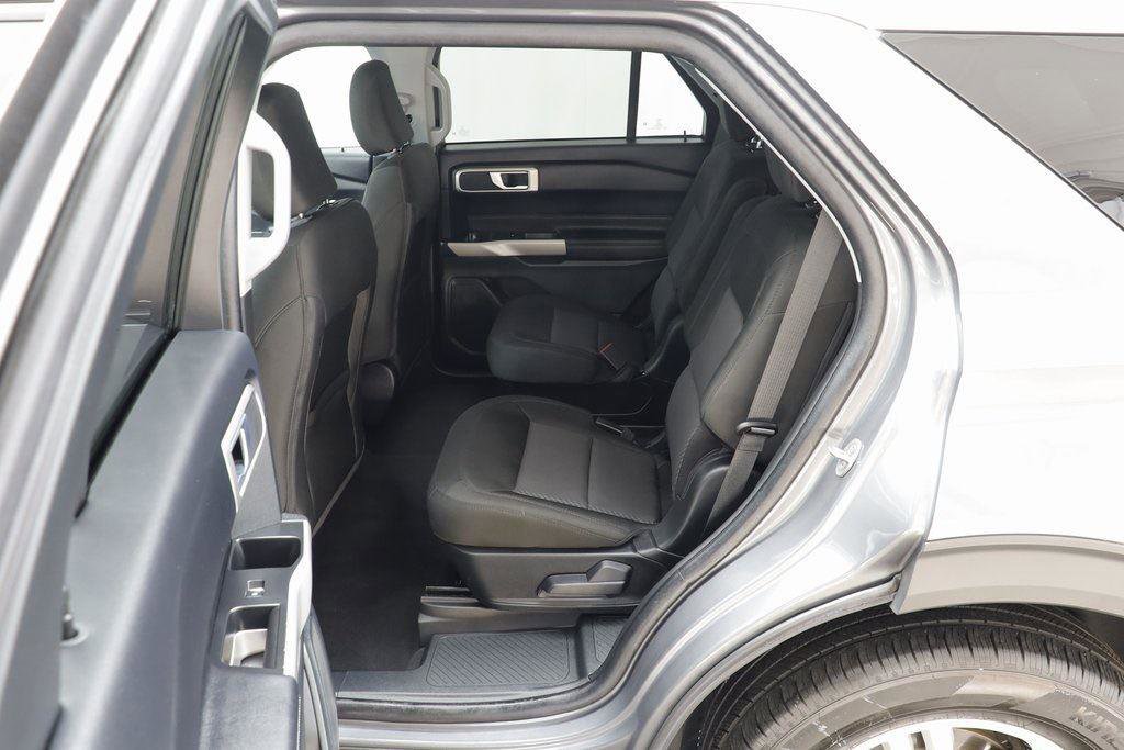 Used 2024 Ford Explorer XLT image 14