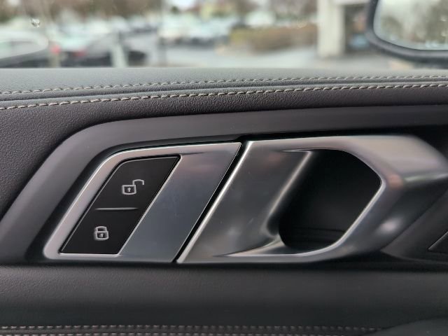 New 2026 BMW X5 xDrive50e w/ Premium Package image 14