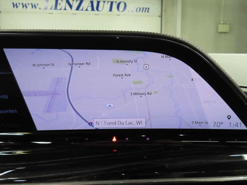 Used 2022 Cadillac Escalade ESV Sport w/ Touring Package AWD/4WD image 17