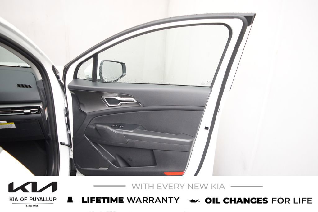 New 2026 Kia Sportage LX image 15