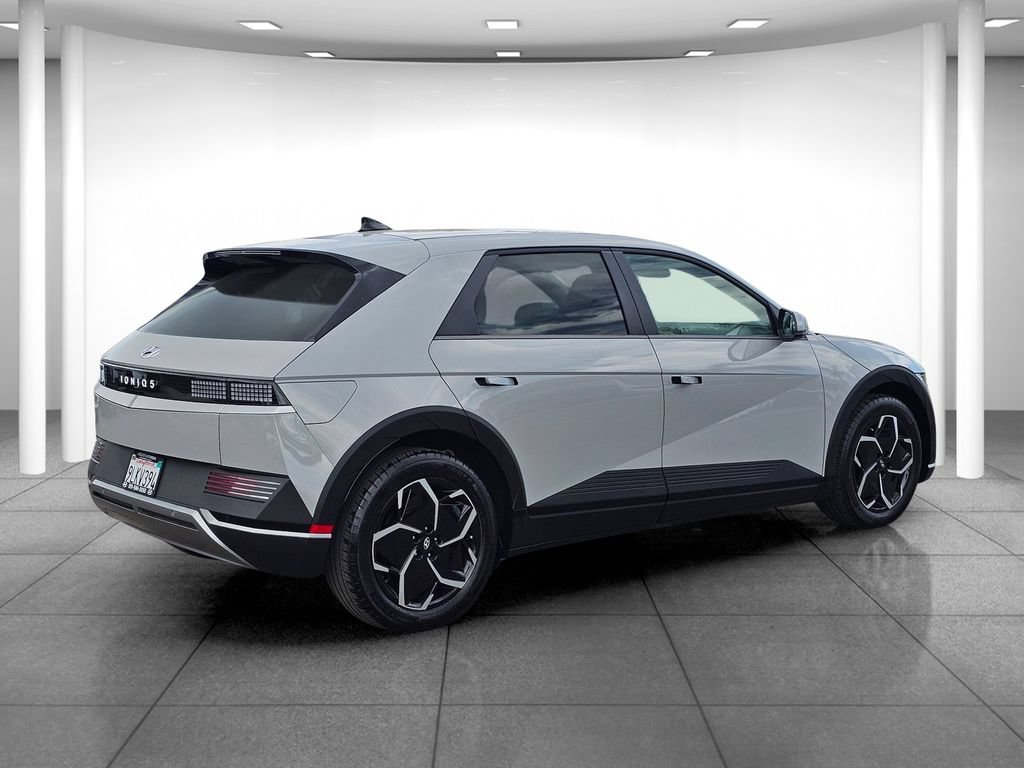 Certified 2024 Hyundai Ioniq 5 SE RWD image 6