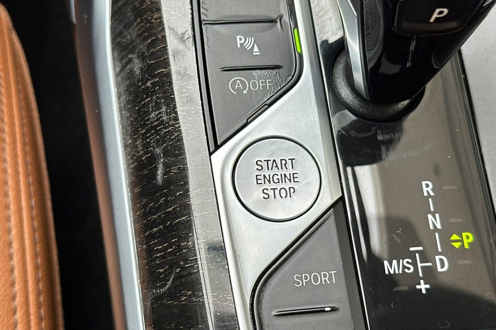 Used 2022 BMW 330i Sedan w/ Driving Assistance Package image 24