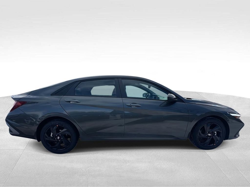 New 2026 Hyundai Elantra Sport image 5