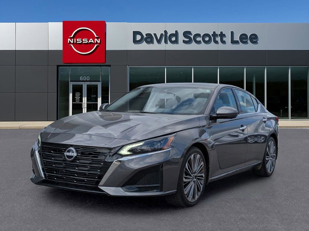 Used 2025 Nissan Altima 2.5 SL