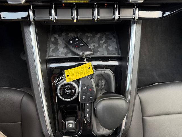 Used 2024 GMC Canyon Elevation w/ Elevation Premium Package AWD/4WD image 29