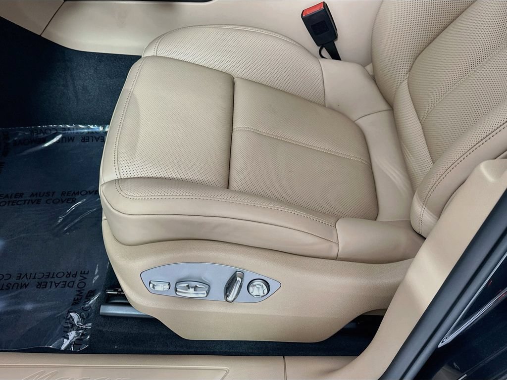New 2026 Porsche Macan AWD/4WD image 22
