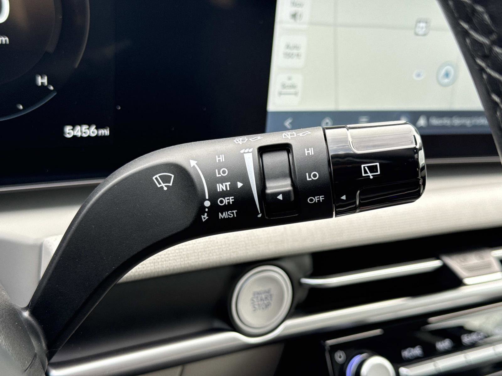 Used 2025 Hyundai Tucson SEL image 11