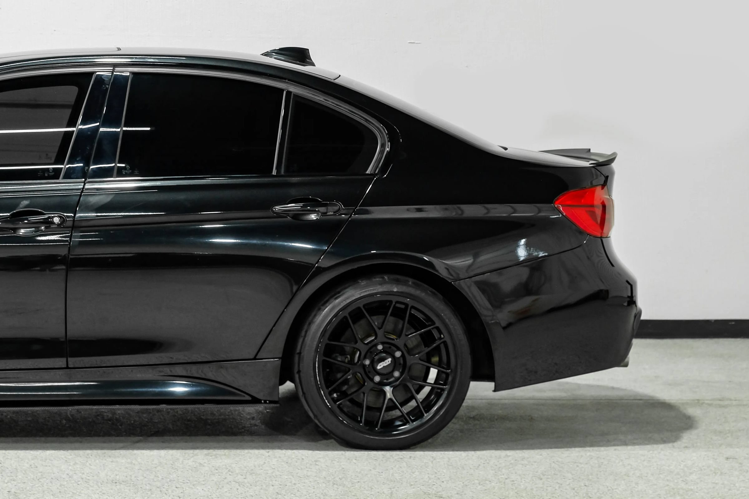 Used 2017 BMW 340i Sedan RWD image 15