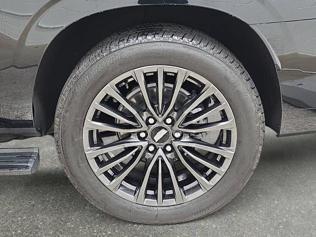 Used 2026 Cadillac Escalade ESV Platinum Sport w/ LPO, Floor Liner Package RWD image 33