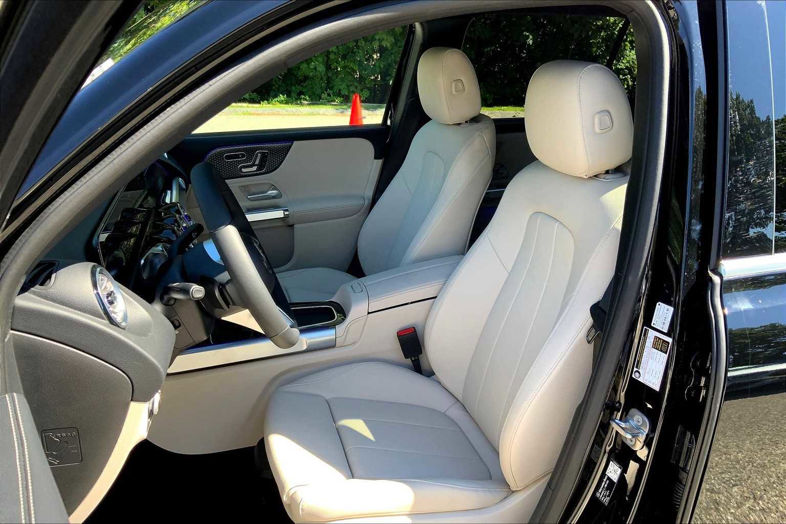 Certified 2026 Mercedes-Benz GLB 250 GLB 250 image 12