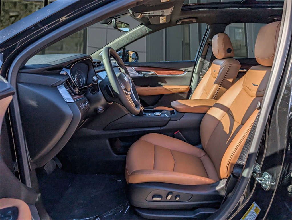 New 2025 Cadillac XT5 Premium Luxury w/ Technology Package image 17