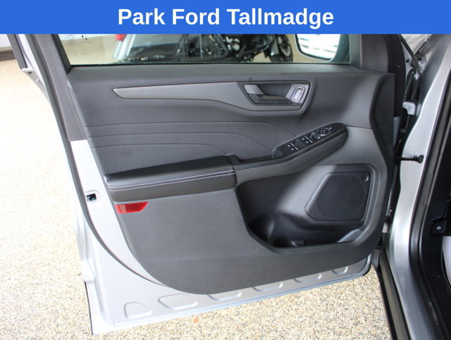 Used 2023 Ford Escape Active AWD/4WD image 10