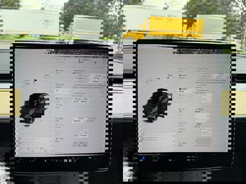 Used 2022 Tesla Model 3 image 41