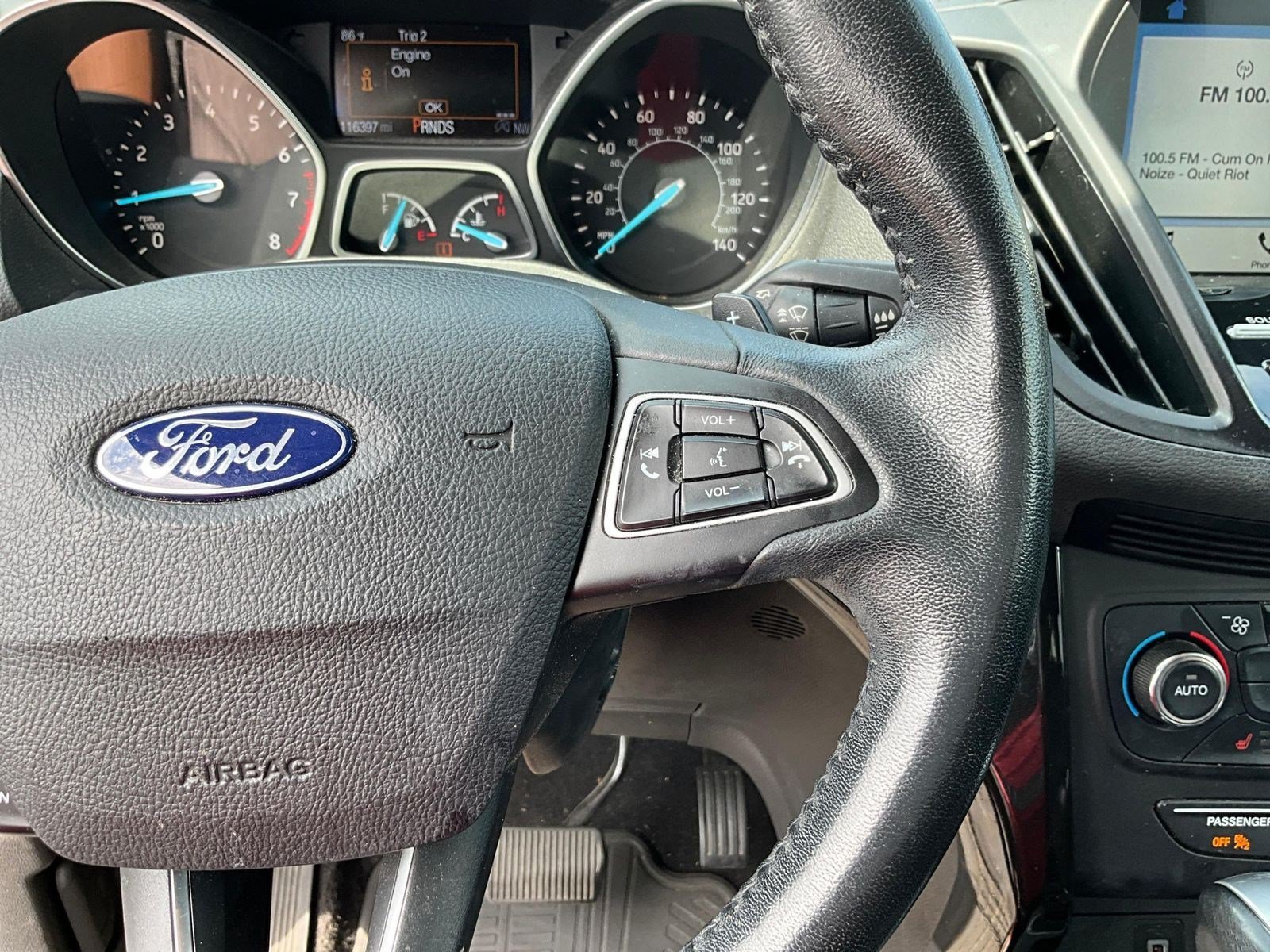 Used 2017 Ford Escape Titanium FWD image 11