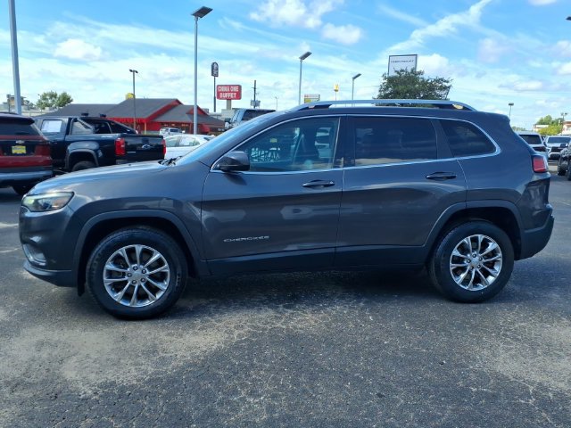 Used 2019 Jeep Cherokee Latitude Plus w/ Comfort/Convenience Group AWD/4WD image 8
