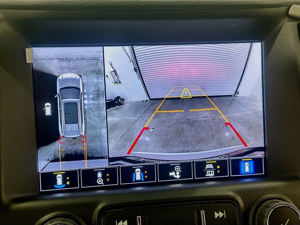 Used 2024 GMC Terrain AT4 w/ Infotainment Package II AWD/4WD image 14