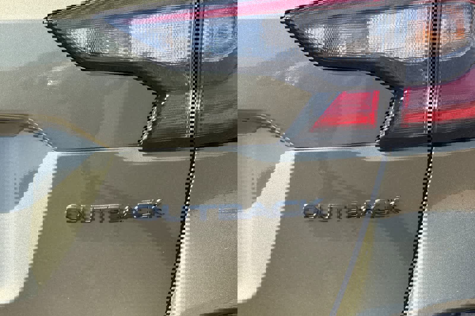 Used 2023 Subaru Outback Onyx Edition image 32