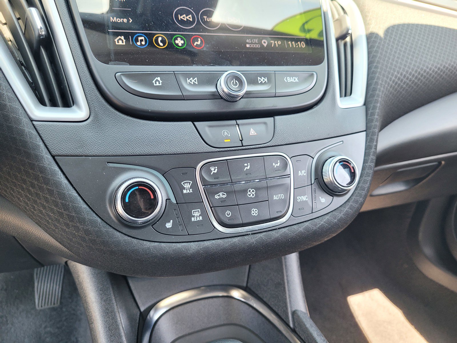Used 2025 Chevrolet Malibu LT FWD image 18