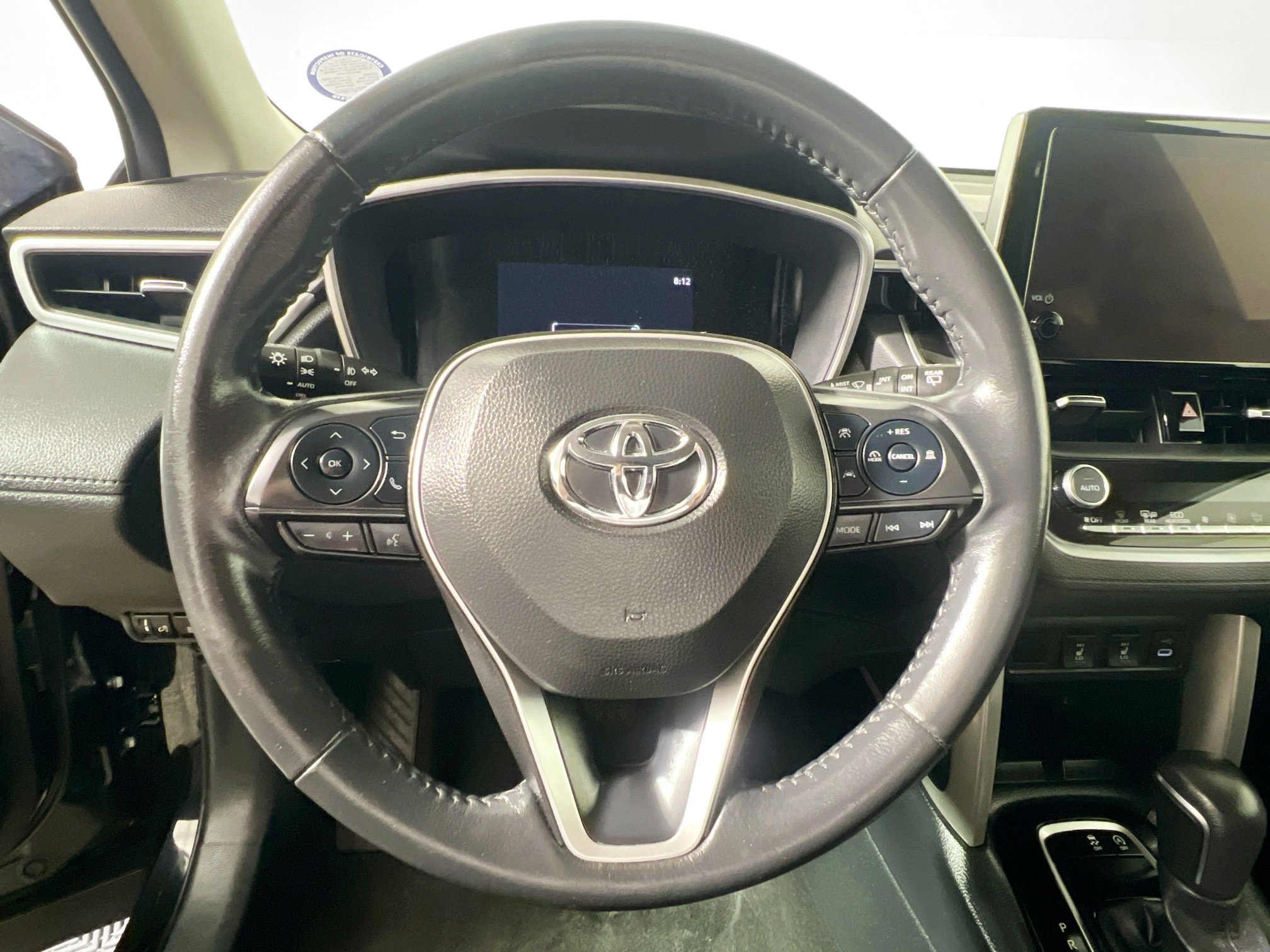 Used 2024 Toyota Corolla Cross XLE image 17