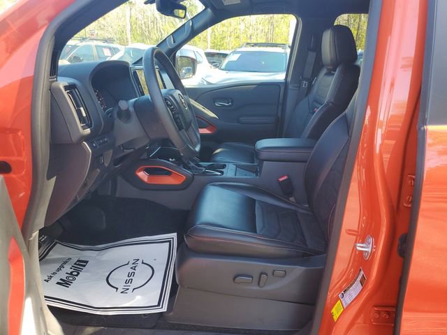 Certified 2025 Nissan Frontier PRO-4X w/ Pro Premium Package AWD/4WD image 13