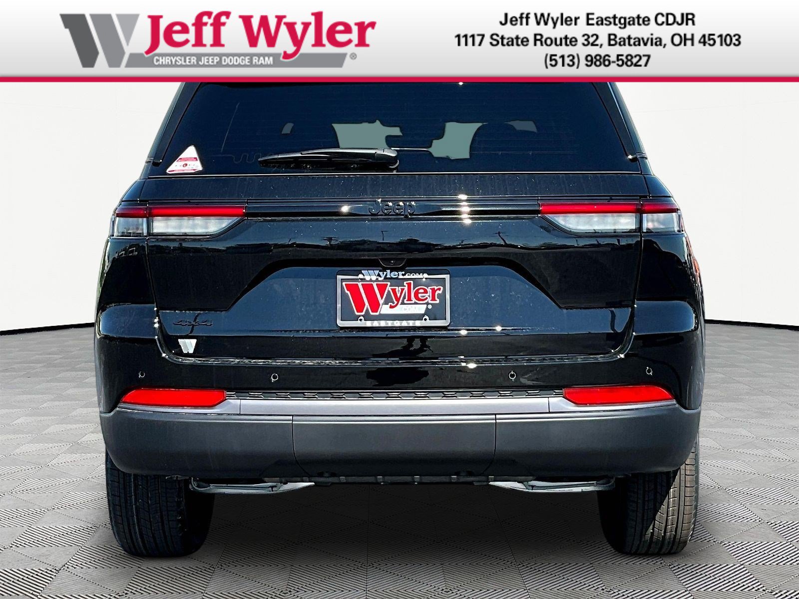 New 2026 Jeep Grand Cherokee Altitude AWD/4WD image 5