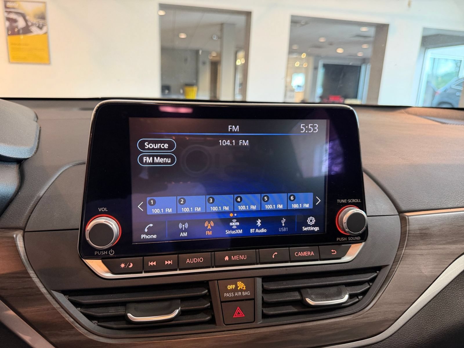 Used 2025 Nissan Altima 2.5 SV FWD image 20