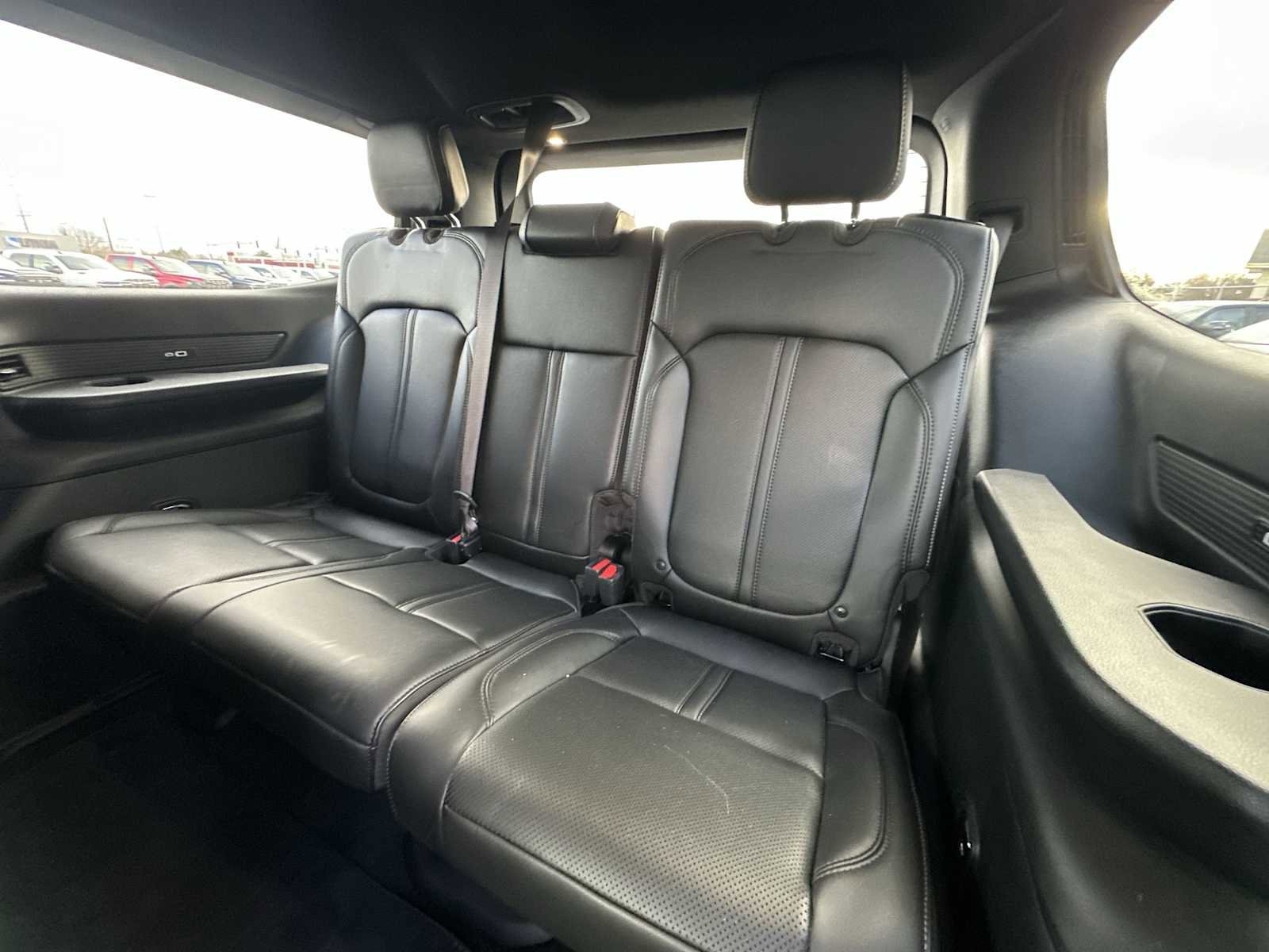 Used 2023 Jeep Wagoneer 4WD image 24