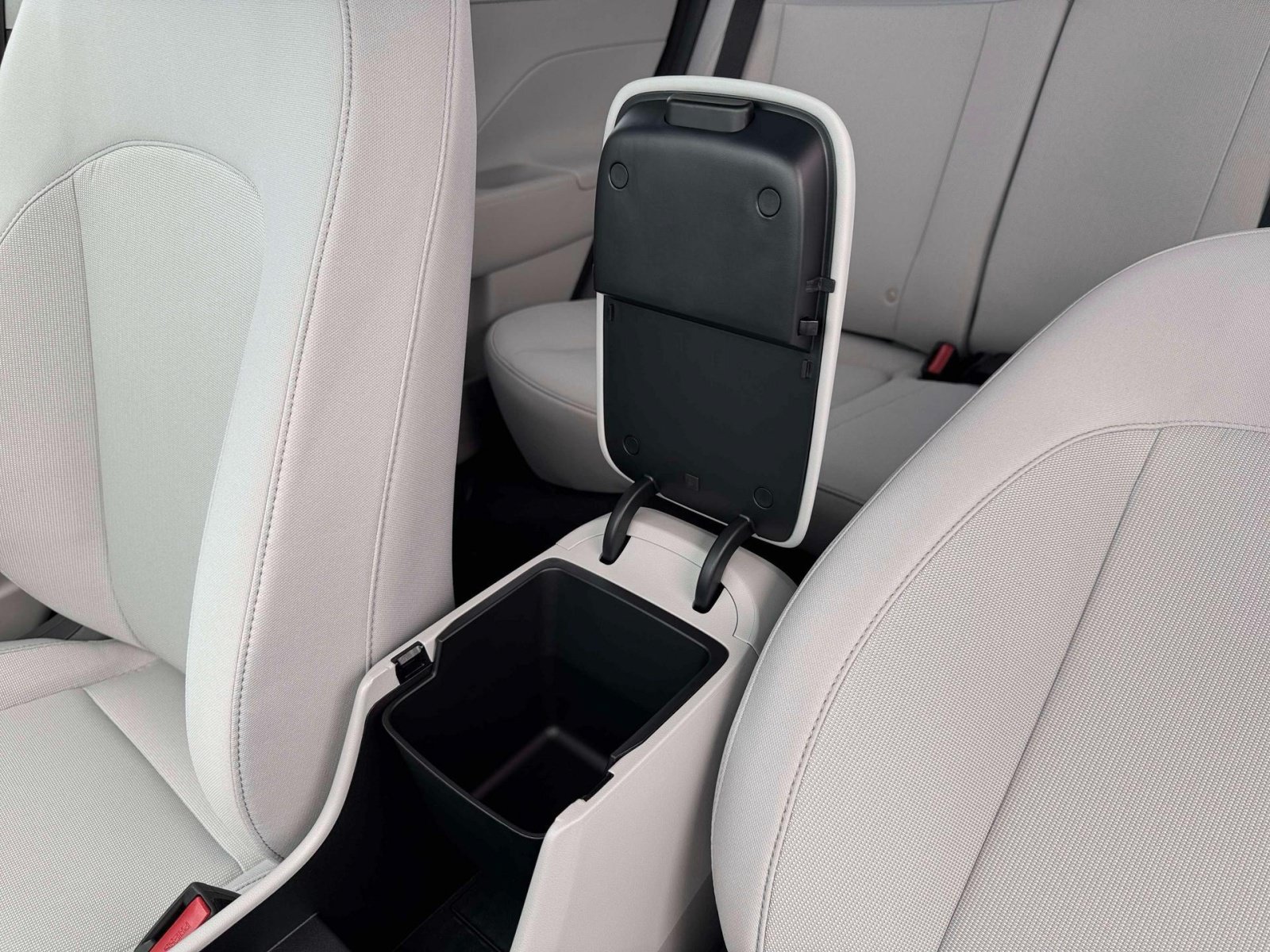 New 2026 Hyundai Kona SE AWD/4WD image 19