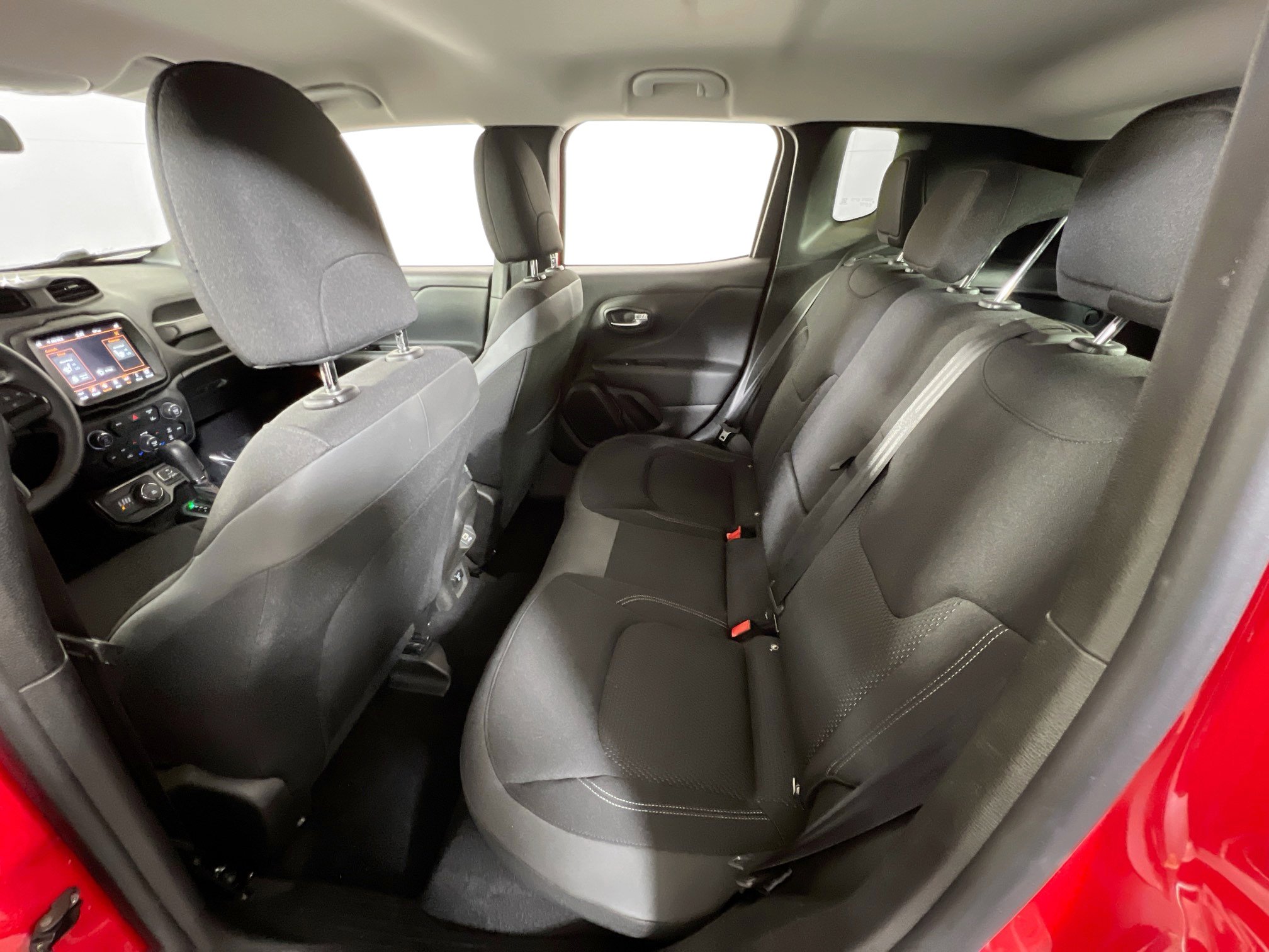 Used 2022 Jeep Renegade Latitude w/ Convenience Group AWD/4WD image 24