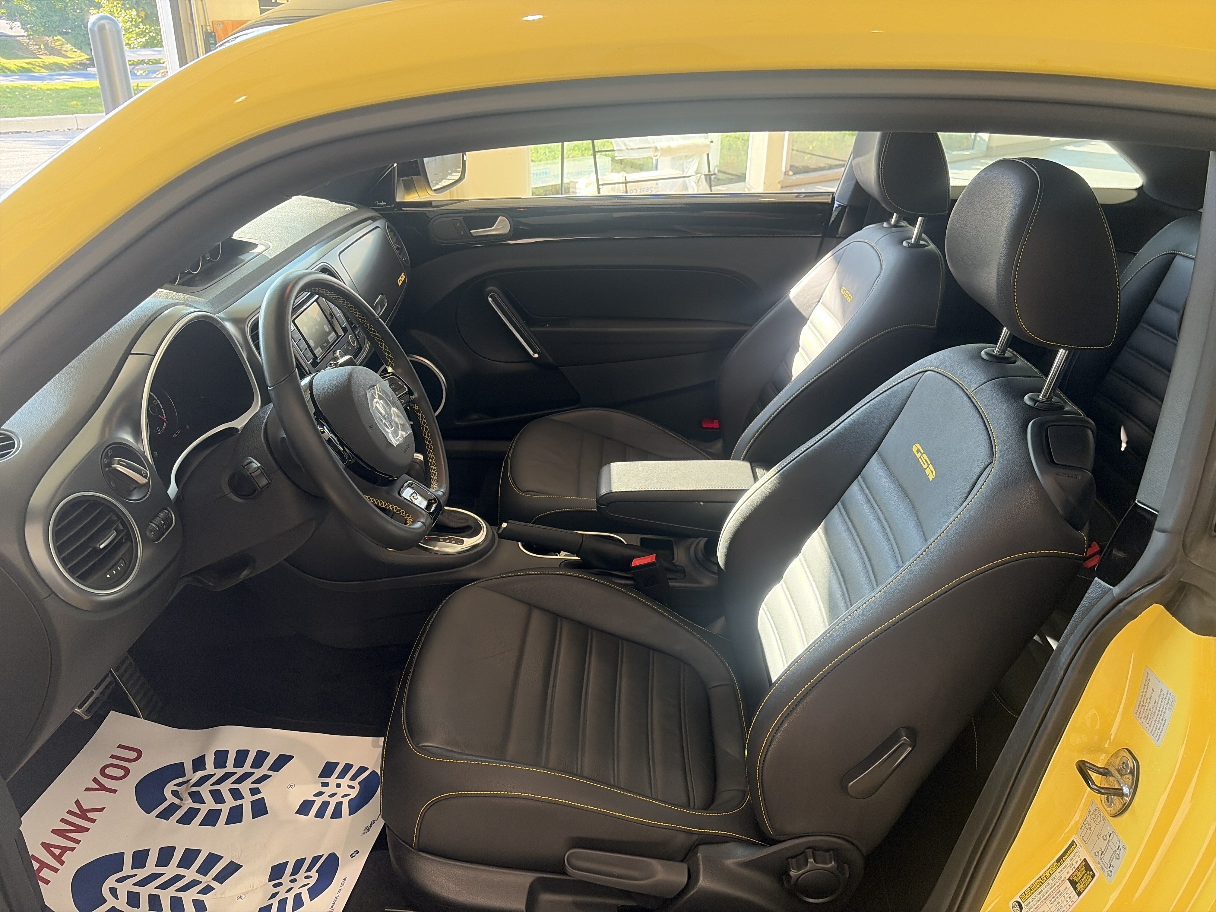 Used 2014 Volkswagen Beetle GSR FWD image 7