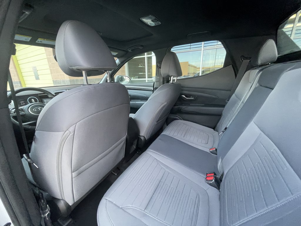 Used 2023 Hyundai Santa Cruz SEL Premium w/ Cargo Package AWD/4WD image 17