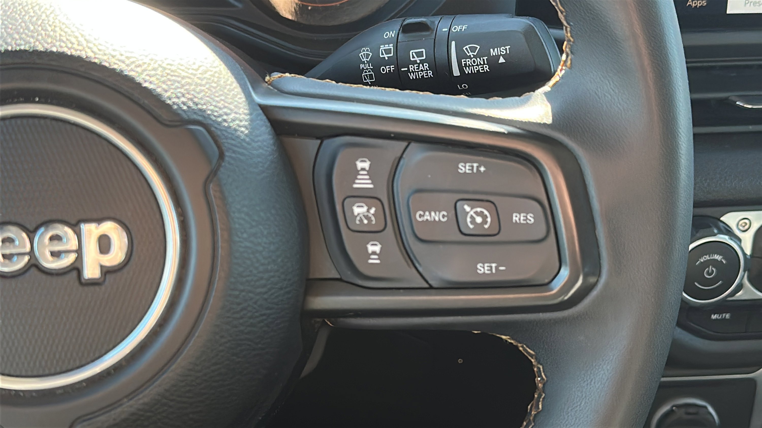 Used 2024 Jeep Wrangler Unlimited Sport image 18